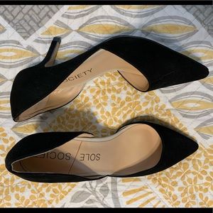 Sole Society Black Pumps